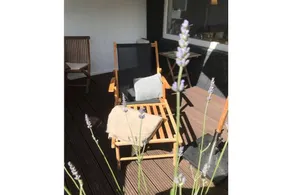 Holiday home with terrace - Image 5