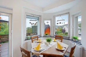 Holiday Apartment 'Kirsten's Hike N Bike' with Mountain View, Private Terrace and Wi-Fi - Image 3