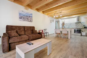 Pleasant holiday home with terrace & barbeque | Mountain view | Pets allowed - Image 3