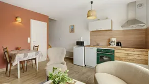 Children-friendly beautiful cottage with terrace, barbecue & garden | Garden view | Pets allowed - Image 4