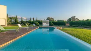 Apartment with barbecue, pool & garden - Image 5