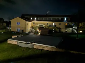 Voll ausgestattete charmante Ferienwohnung mit Terrasse, beheiztem Pool und Sauna | Gartenblick - Image 2