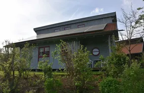 House with garden, terrace & BBQ - Image 2