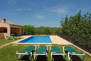 House with terrace, garden & private pool - Image 4