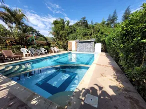Intimate Bubbles with Outdoor Pool and Hot-Tub in Ecuador - Image 5