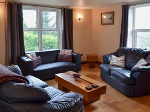 Child-friendly charming cottage with garden | Pets allowed - Image 4