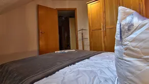 Apartamento familiar a poucos minutos da praia - Image 3
