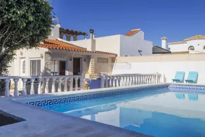 Fully equipped pleasant holiday home with barbecue, garden & private pool | Beach view | Good for workation | Pet-friendly - Image 2