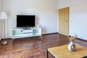 Flat with garden | Garden view - Image 4
