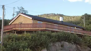 Charming house with terrace & hot tub - Image 2