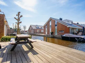 Appartement avec terrasse et jardin - Image 3