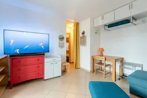Family-oriented flat with terrace | Next to the beach | Pets are welcome - Image 3