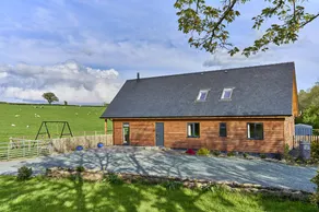 Family-friendly cottage with garden & jacuzzi | Pets allowed - Image 3