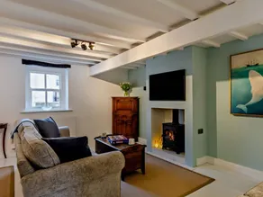 Fully equipped pleasant cottage with terrace | Water view | Dogs allowed - Image 2