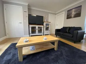 Cottage with garden & barbecue | Beach view - Image 2