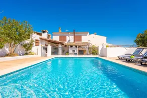 Child-friendly spacious villa with private pool, garden & terrace - Image 2