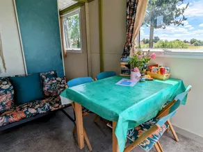 Cottage with hot tub - Image 5