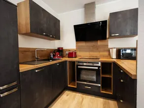 Apartment 'Alter Pferdestall' with Private Terrace and Wi-Fi - Image 4
