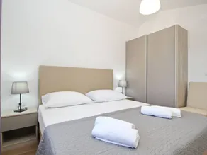 Flat with 1 room for 4 persons - Image 4