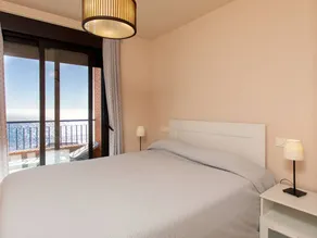 Appartement entièrement équipé avec jardin, piscine et terrasse | Vue mer | À côté de la plage | Avec animaux admis - Image 5