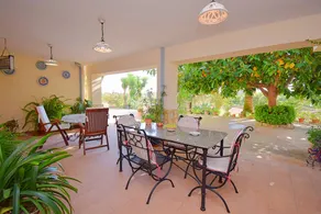 Fully equipped lovely house with barbecue, terrace & private pool - Image 4