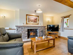 Cottage with barbecue - Image 2
