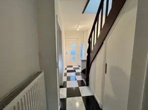 Maison conviviale et familiale avec jardin | Vue ville - Image 2