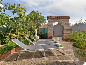 Flat with pool, terrace & BBQ - Image 5