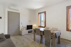 Beautiful flat with garden | Garden view - Image 4
