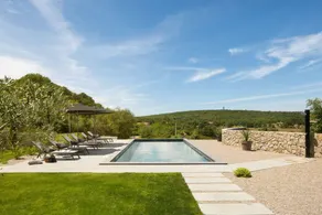 Villa with private pool, terrace & garden - Image 4