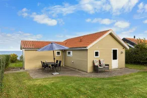 Holiday home with garden, terrace & barbecue | Sea view | Beach nearby - Image 3