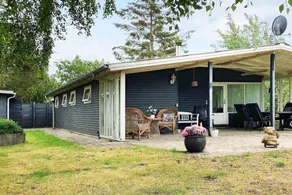 Fully equipped house with terrace, BBQ & garden - Image 2