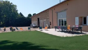 Gite with barbecue, terrace & garden - Image 5