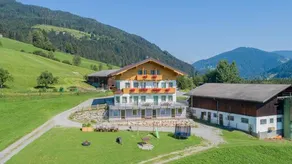 Family-friendly charming flat with sauna, barbecue & terrace - Image 3