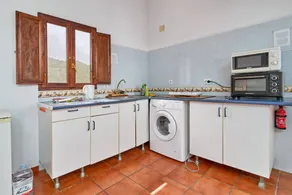 Studio with barbeque, private pool & terrace | Mountain view | Good for workation - Image 5