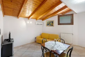 Cabin with terrace, garden & pool | Mountain view - Image 3