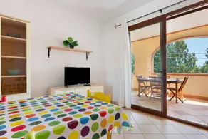 Holiday home with terrace - Image 4