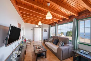 Merveilleuse maison de vacances avec internet haut débit, terrasse et jardin | Parfaite pour le travail à distance - Image 4