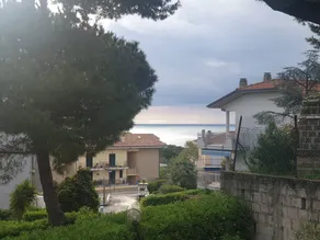 Child-friendly wonderful flat with garden & terrace | Garden view | Next to the beach - Image 3
