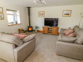 Pleasant cottage with garden & jacuzzi | Dogs allowed - Image 3