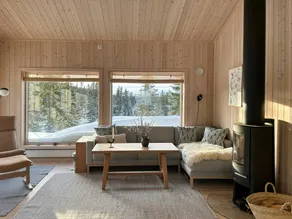 Holiday home with terrace & garden - Image 3