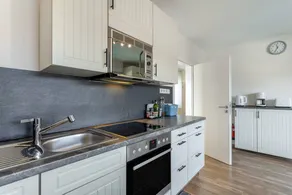 Flat with terrace | Garden view - Image 3