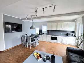 Appartement de vacances avec jardin, barbecue et terrasse | Vue jardin - Image 4