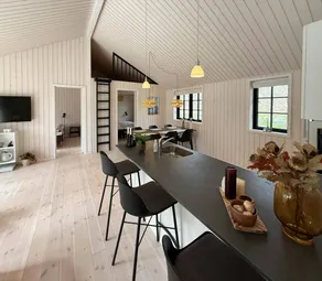 Modern wooden house built in a classic style - Image 5