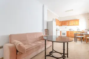 Flat with terrace & barbecue - Image 2
