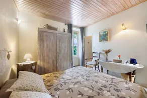 Bed and breakfast with garden & terrace - Image 2