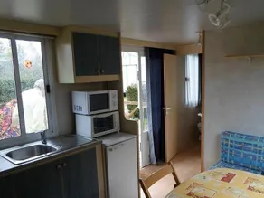 Wonderful mobile home with terrace & heated pool - Image 5
