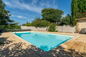 Maison avec piscine, barbecue et terrasse | Vue montagne - Image 2