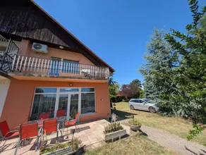 House with barbecue, terrace & garden - Image 5