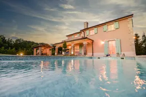 Villa con piscina, barbacoa y terraza - Image 3